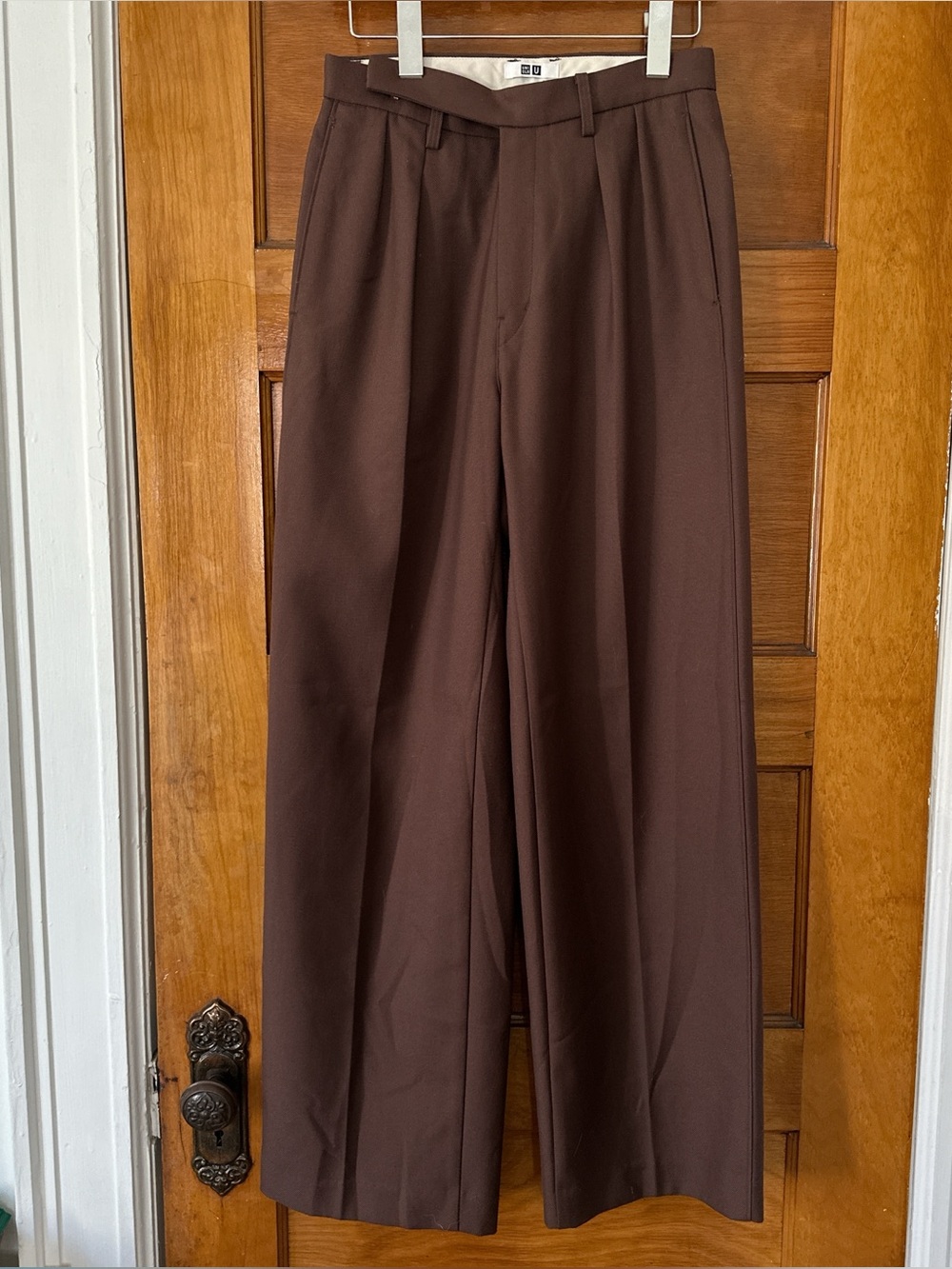 Uniqlo brown oversized trousers